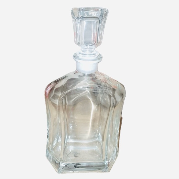 Decanter crystal heavy with stopper Perfect for wine whiskey favorite libations - Picture 10 of 13